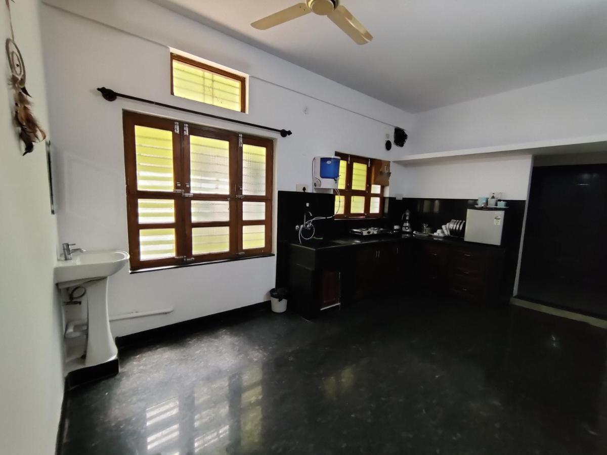 Apartamento Yoga House Vanivilasa Puram Exterior foto